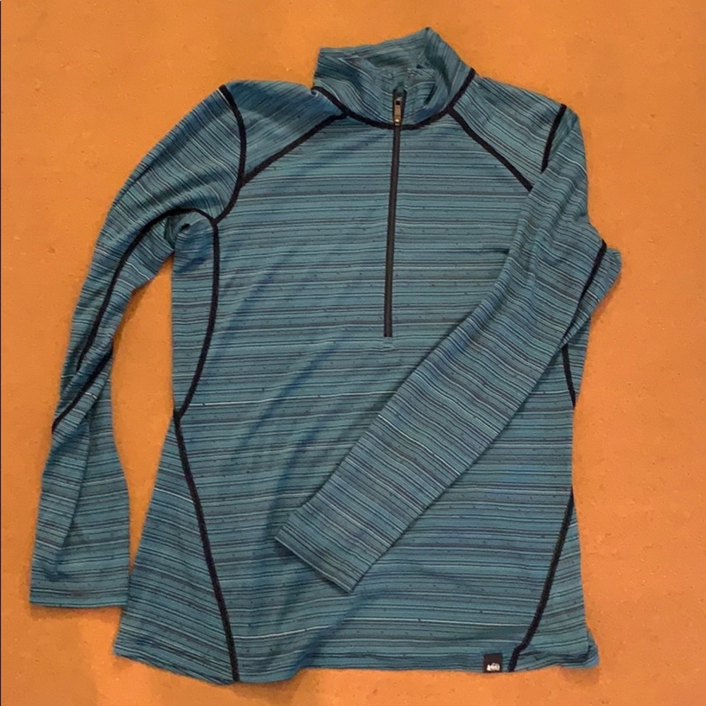 Quarter Zip Pull-over